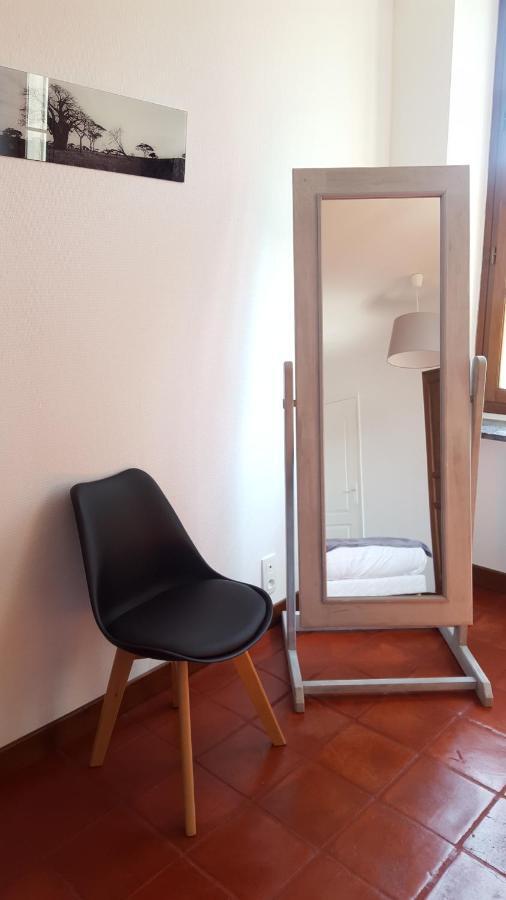 Appartement Au Coeur De Carcassonne Bagian luar foto